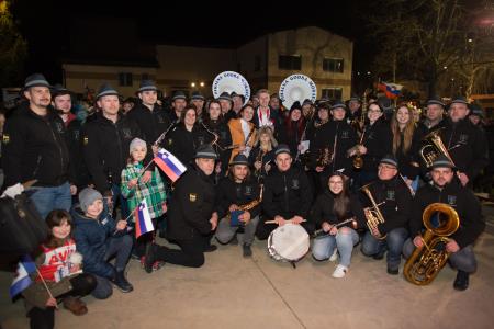 Lovro Kos s Pihalno godbo Moravče